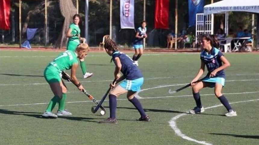 Menteşeg&uuml;c&uuml; Kızlar Son Dakikada Kurtuldu