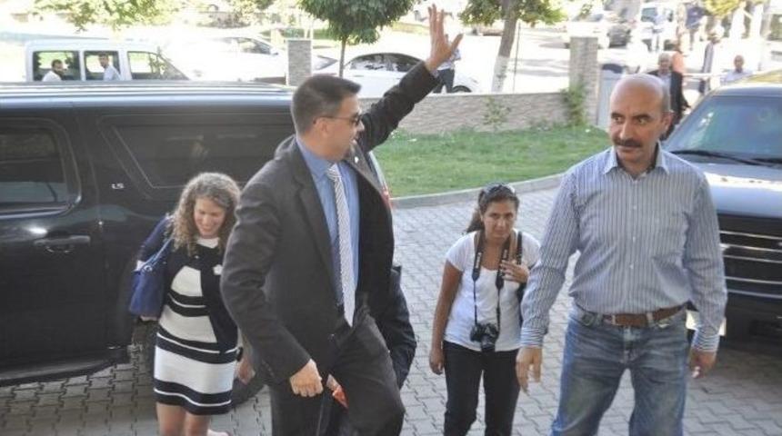 Abd Adana Konsolosu Espinoza, Siirt Belediyesi&rsquo;ni Ziyaret Etti