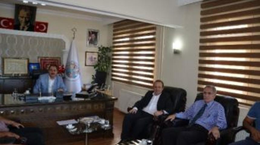 Vakıflar B&ouml;lge M&uuml;d&uuml;r&uuml; Halil Taşkesen&rsquo;den Darende&rsquo;ye Ziyaret