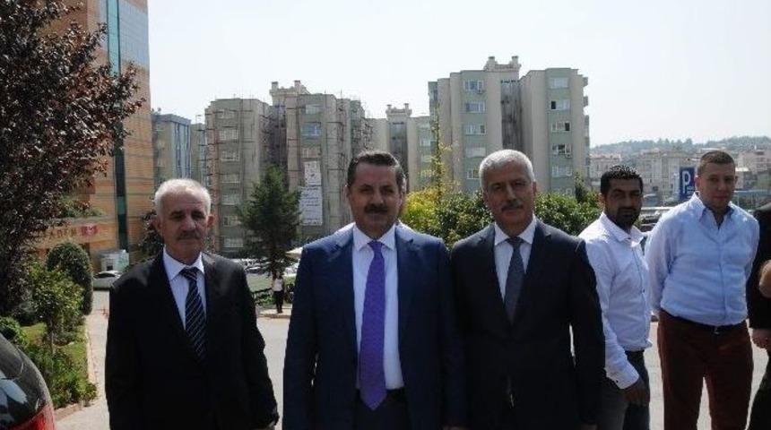 (&ouml;zel Haber) - &Ouml;l&uuml;me Meydan Okuyan İş&ccedil;ileri Bakan &Ccedil;elik Durdurdu