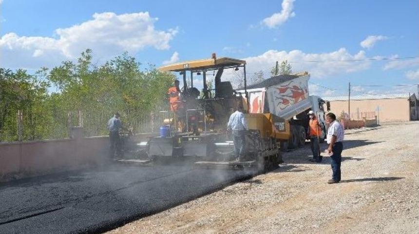 Eğitim Başlangıcı &Ouml;ncesi Okul Yolları Asflatlanıyor
