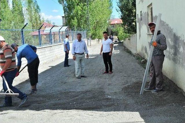 Eleşkirt Belediyesi’nden Parke Taşı Döşeme Çalışması