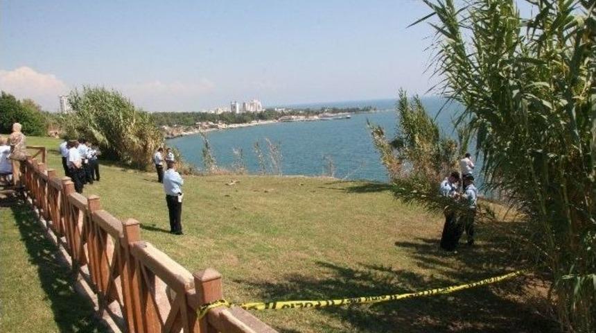 Aracıyla Falezlerden Denize U&ccedil;an Kişinin Kimliği Belirlendi