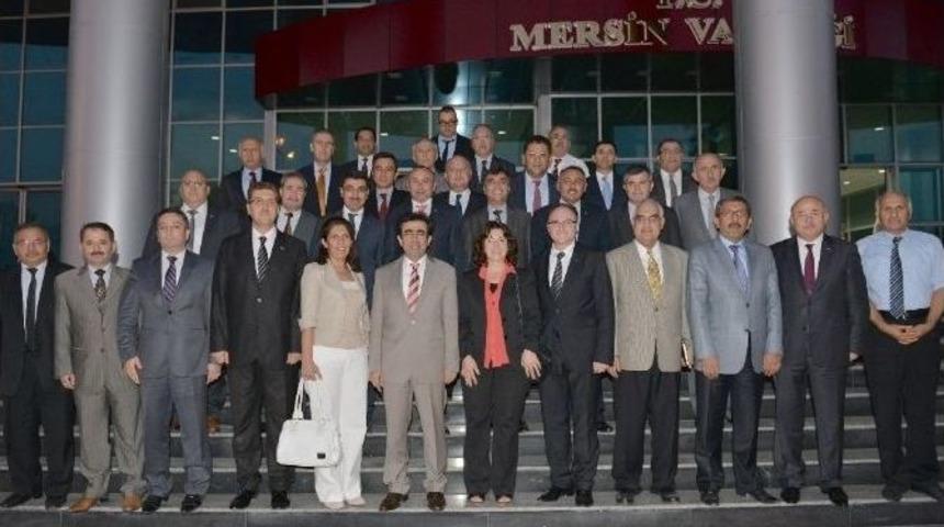 İşkur M&uuml;d&uuml;rleri Vali G&uuml;zeloğlu&rsquo;nu Ziyaret Etti