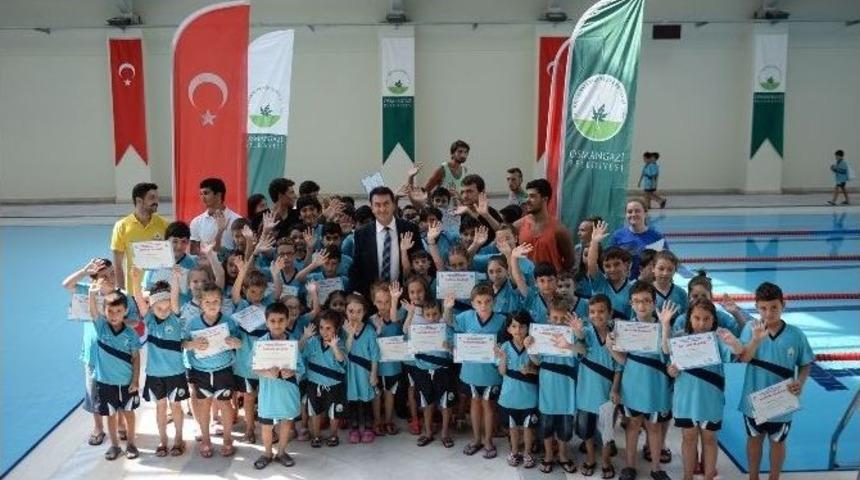 Osmangazi&rsquo;de &Ouml;ğrenciler Yazı Y&uuml;zerek Ge&ccedil;irdi