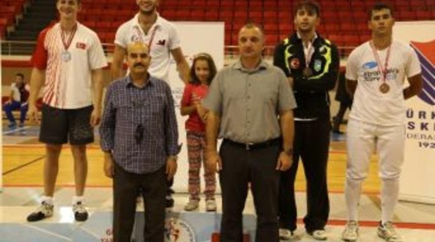 B&uuml;y&uuml;kler Kılı&ccedil; T&uuml;rkiye Şampiyonası Erkek Kılı&ccedil; M&uuml;sabakalarıyla Başladı