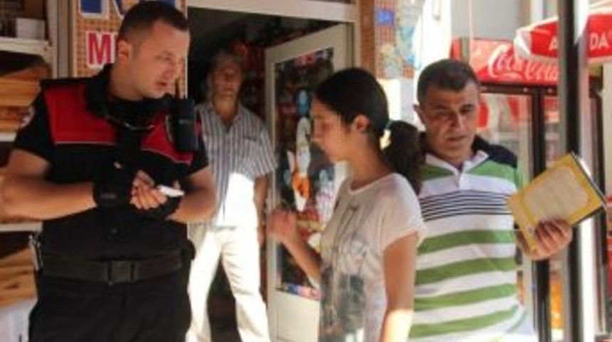 Bozdurma Bahanesiyle Aldığı Parayla Ka&ccedil;tı