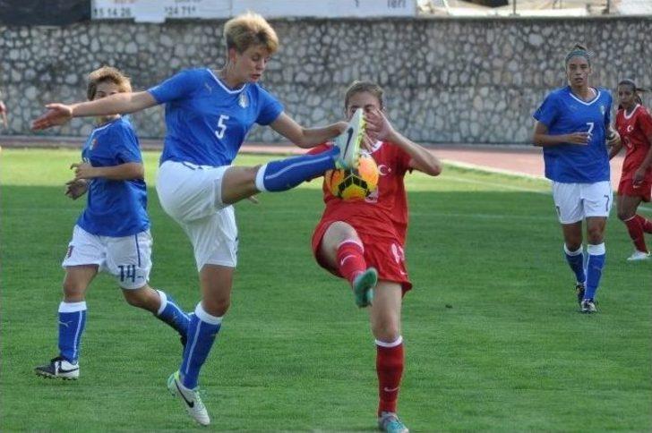 U19 Kadın Millilerden Kötü Başlangıç G4