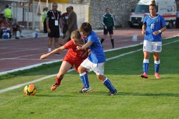 U19 Kadın Millilerden Kötü Başlangıç G1