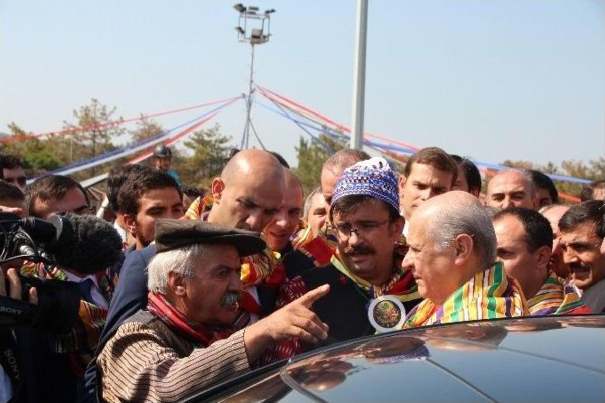 S&ouml;ğ&uuml;t Şenliklerinde Arbede