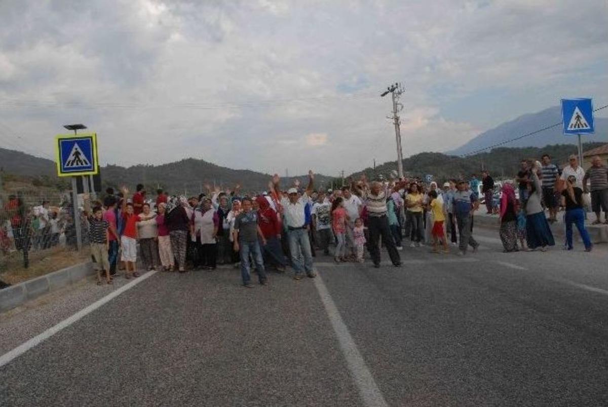 Fethiye Muğla Karayolunda Eylem