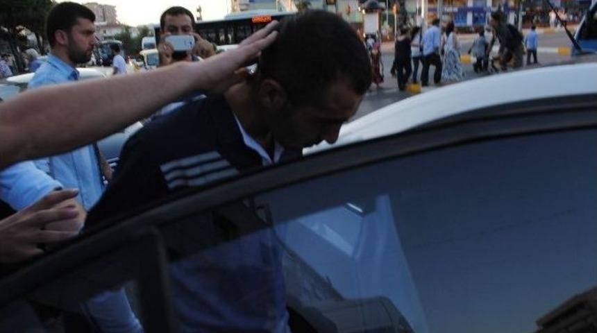 Bankacıların Dikkati Dolandırıcıyı Ele Verdi