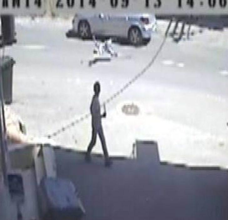 (özel Haber) Yolun Karşısına Geçmek İsteyen 5 Yaşındaki Çocuğa Otomobil Çarptı G3