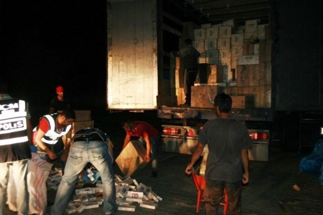 Iğdır&rsquo;da G&uuml;mr&uuml;k Ka&ccedil;ağı 534 Bin Paket Sigara Ele Ge&ccedil;irildi