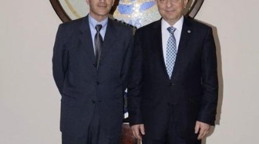 Abd İle Ankara &Uuml;niversitesi, &Ouml;ğrenci Değişim Programlarını Masaya Yatırdı