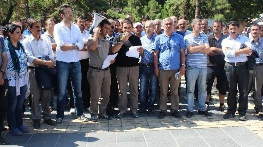 Van&rsquo;dan Ankara&rsquo;ya Giden 150 Kişilik Grup Kayseri&rsquo;de A&ccedil;ıklama Yaptı