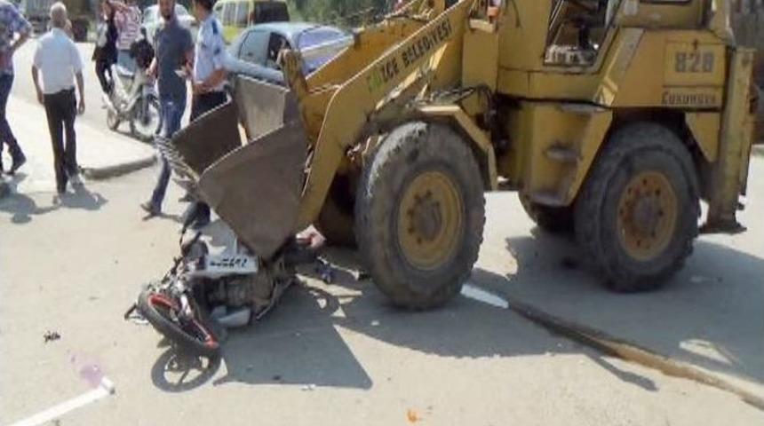 Hurdaya D&ouml;nen Motorun S&uuml;r&uuml;c&uuml;s&uuml; Yaralı Kurtuldu