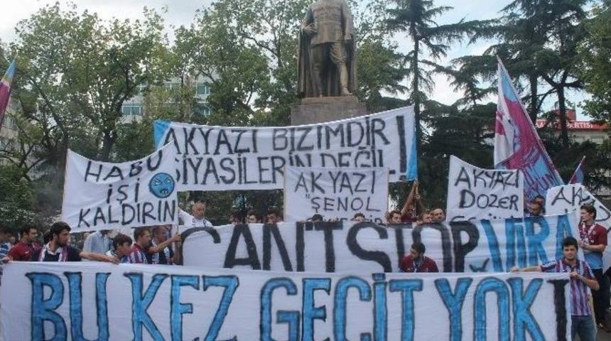 Trabzonspor Taraftarı Akyazı&rsquo;yı Protesto Etti
