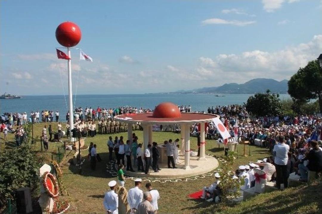 T&uuml;rkiye&rsquo;de İlk Ve Tek Anıt