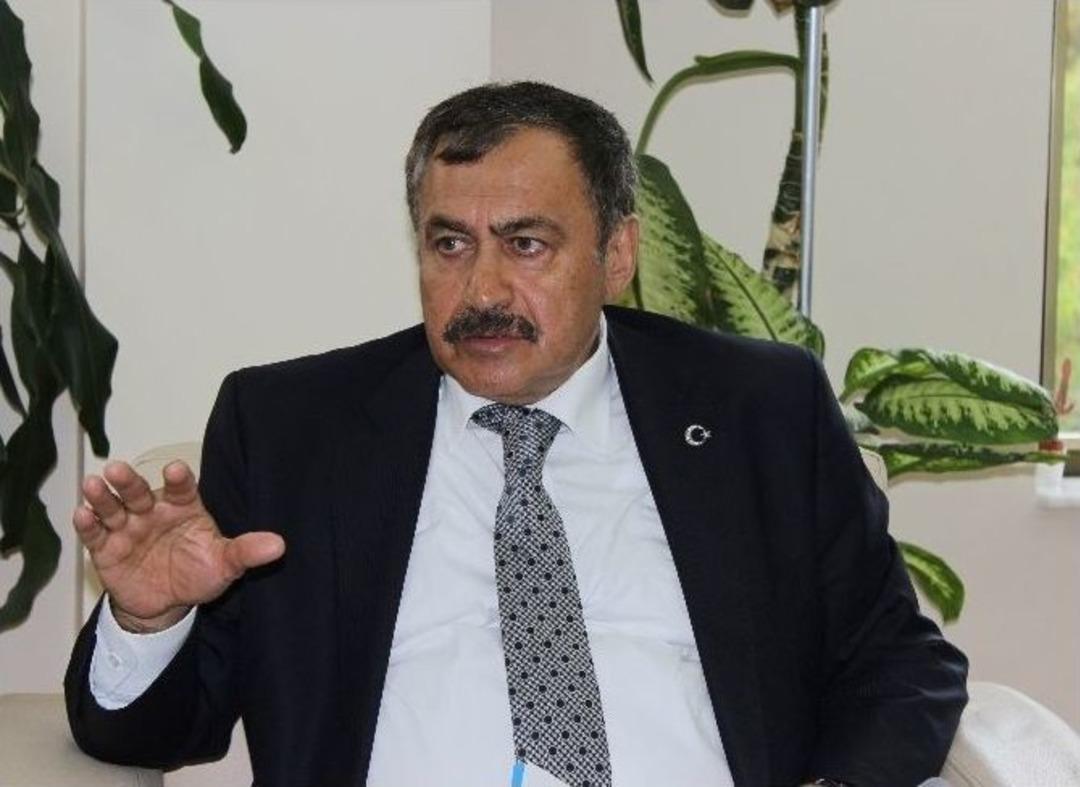 Bakan Eroğlu: "otob&uuml;s Şof&ouml;r&uuml;n&uuml;n Şekeri D&uuml;şm&uuml;ş Olabilir"