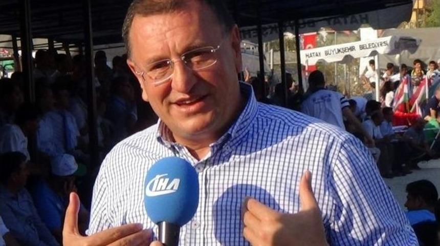 L&uuml;tf&uuml; Savaş: "spora Siyaset Karışırsa, Spor Yok Olur"