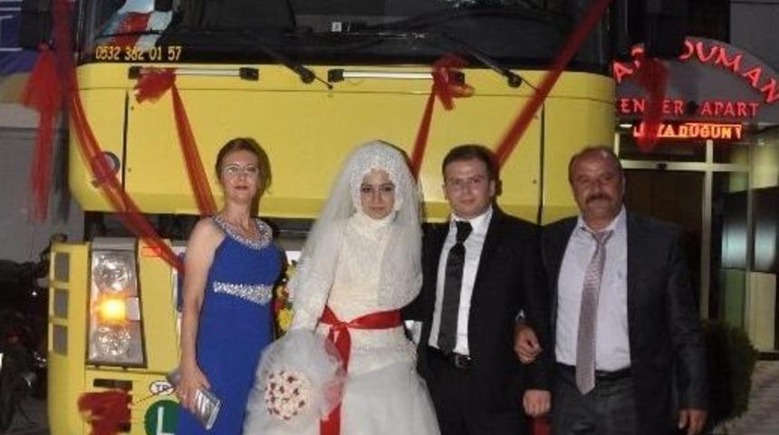 Tır&rsquo;ı Gelin Arabası Yaptılar
