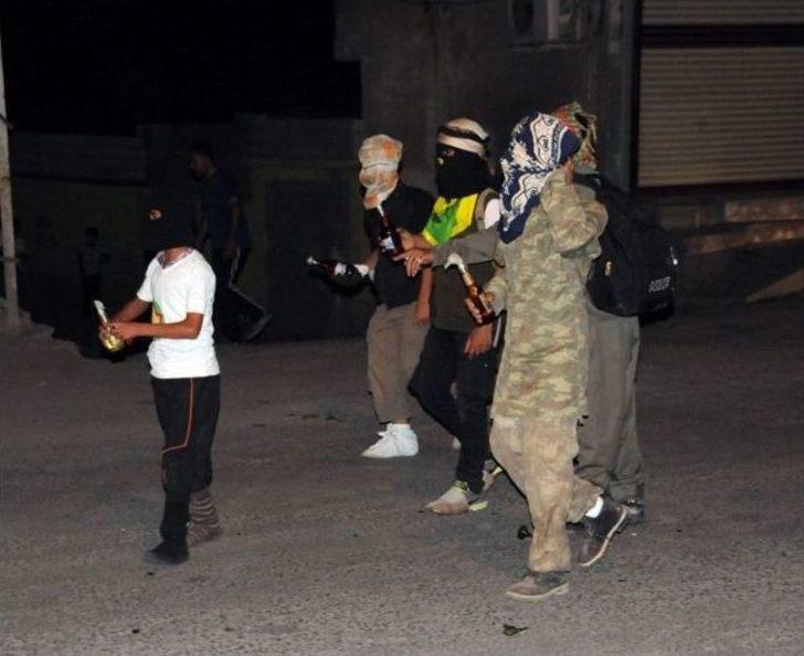 Cizre’de İzinsiz Gösteri: 2 Polis Yaralı G4