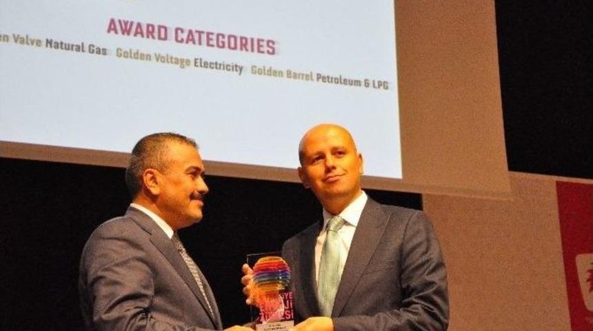 Kayserigaz&rsquo;a Altın Vana &Ouml;d&uuml;l&uuml;