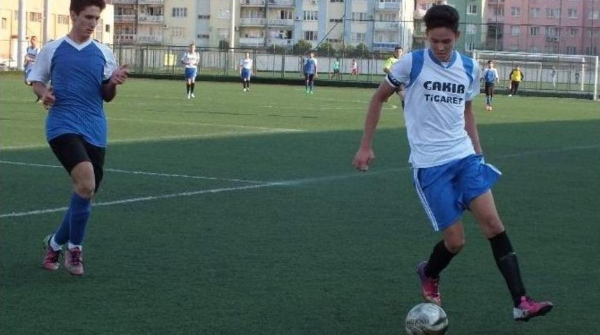 Yılmaz&rsquo;a &Ccedil;ift Kurşun