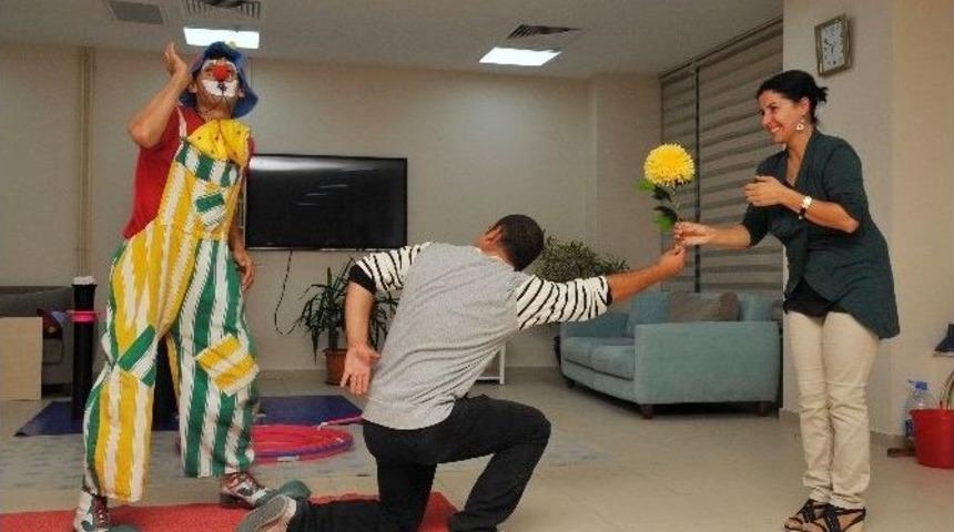 Kazak Sirki&rsquo;nden Hastalara B&uuml;y&uuml;k Jest