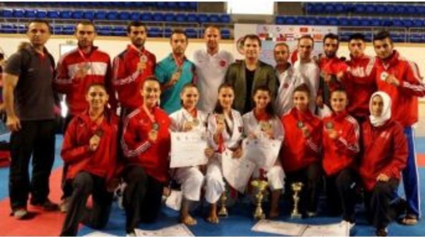 Milli Karateciler Akdeniz İkincisi