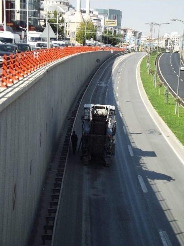 Okulların Açıldığı İlk Günde Trafik Karmaşası Yaşandı