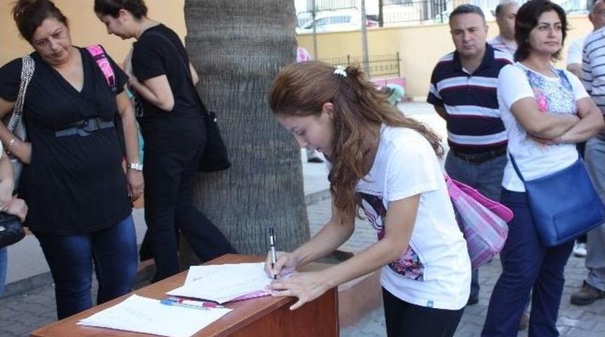 Alaşehir&rsquo;de, &rsquo;okuluma Dokunma&rsquo; Eylemi