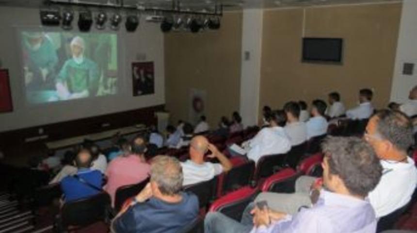 Doktorlar Tepecık&rsquo;te Canlı Cerrahi İzledi