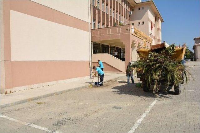 Yunusemre&rsquo;de Okullar Pırıl Pırıl 1