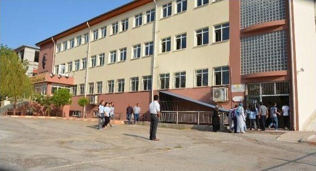 Yunusemre&rsquo;de Okullar Pırıl Pırıl 3