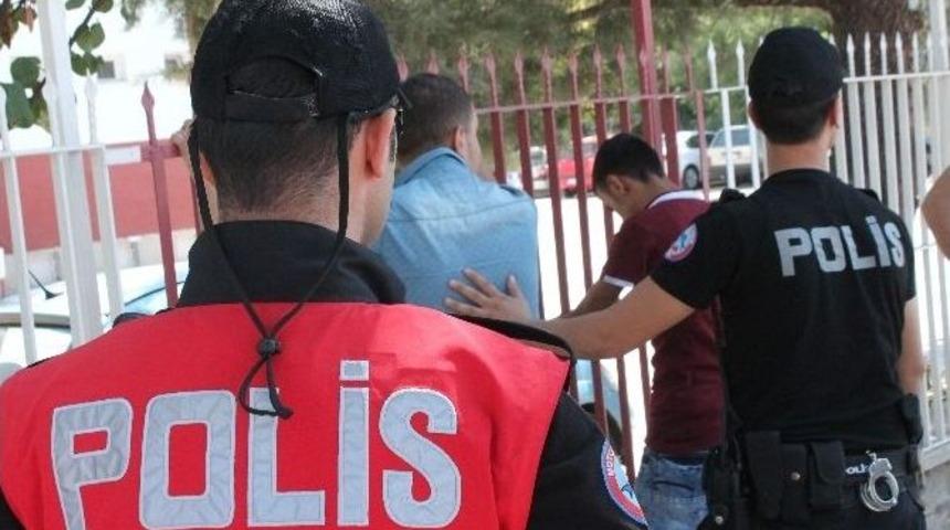 Elazığ Polisi, &Ouml;ğrenciler İ&ccedil;in G&ouml;rev Aldı
