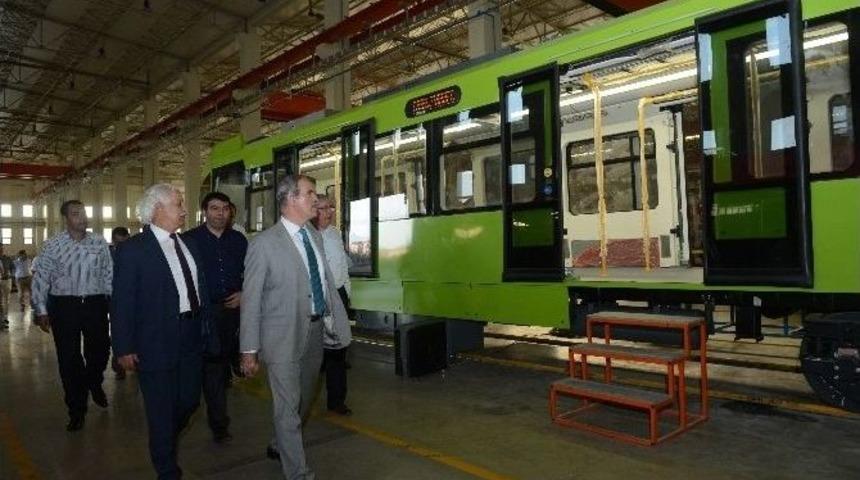 İlk Yerli Vagonlar Raylara İniyor