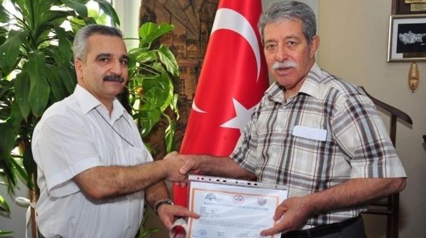 Berberlerin Sertifika Mutluluğu