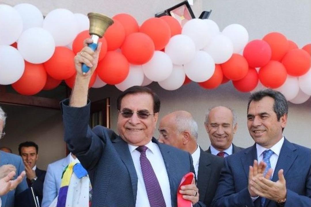 Antalya&rsquo;da Yeni Okulun İlk Ders Zili &Ccedil;aldı