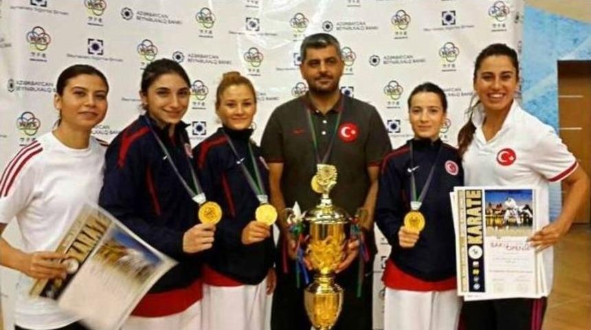 Bak&uuml; Open&rsquo;da, Kağıtspor&rsquo;dan &Ccedil;ifte Zafer