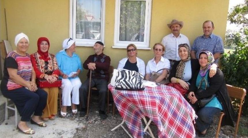 İzmit Kadın Meclisi K&ouml;ylerde