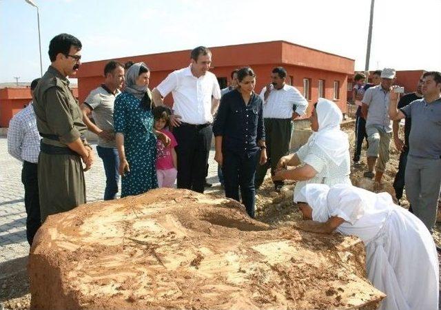 Uca Siirt’te Yezidileri Ziyaret Etti