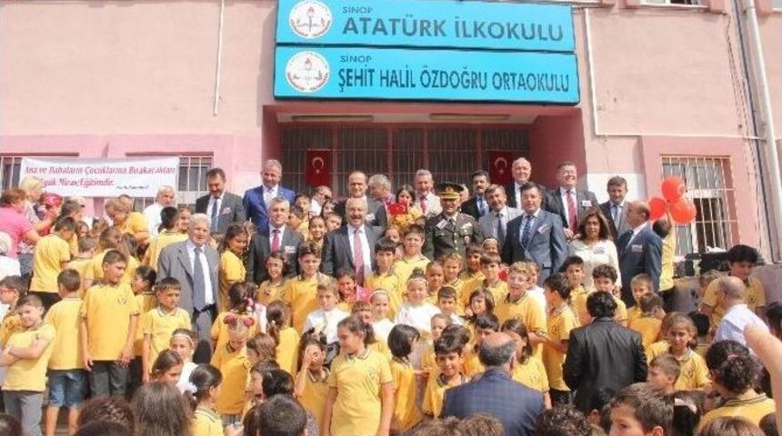 Sinop&rsquo;ta Yeni Eğitim-&ouml;ğretim Yılına &ldquo;andımız&rdquo;lı A&ccedil;ılış
