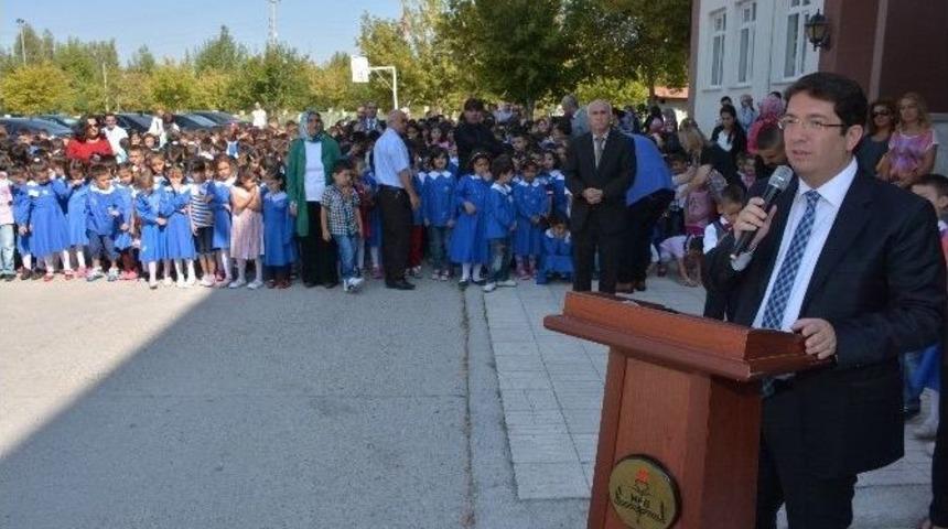 Aksaray&rsquo;da 83 Bin &Ouml;ğrenci İ&ccedil;in İlk Ders Zili &Ccedil;aldı