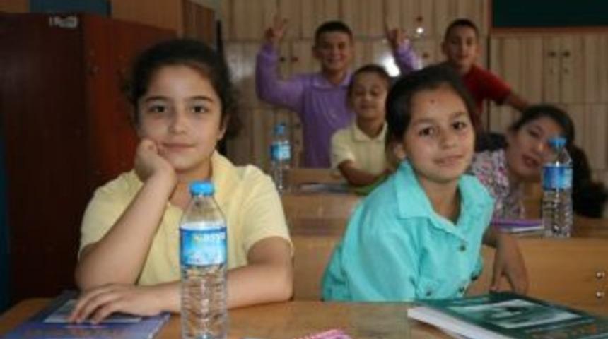 D&uuml;zce&rsquo;de Kitaplar Sıralarda Hazırdı