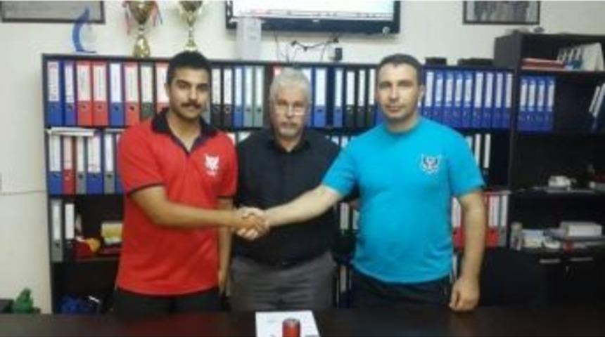 Yalovalı &Ouml;zg&uuml;n, Kıbrıs&rsquo;a Transfer Oldu