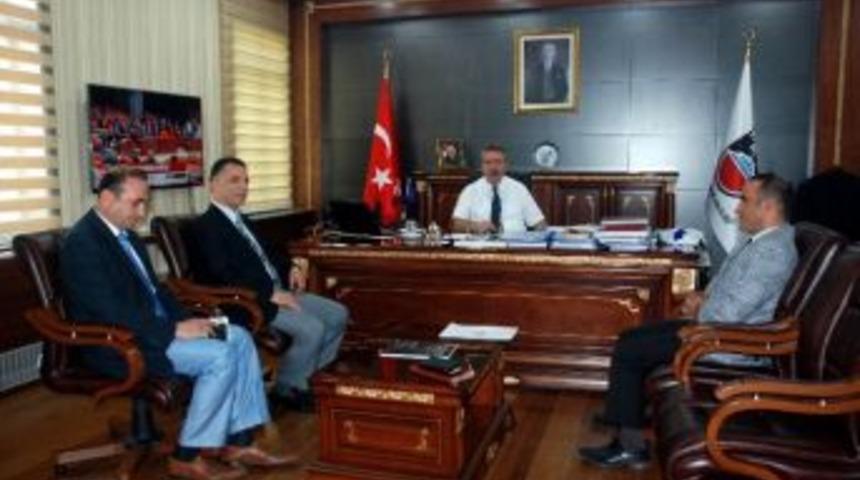 İha Heyetinden Vali Kıra&ccedil;&rsquo;a Ziyaret