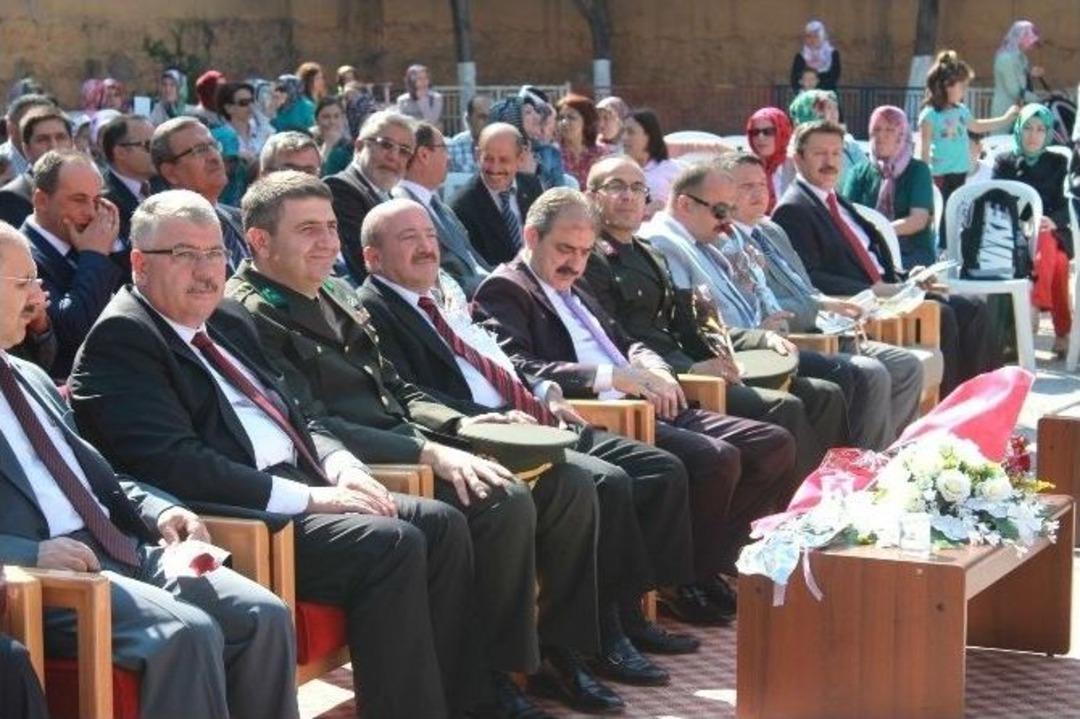 &Ccedil;ankırı&rsquo;da Yeni Eğitim Ve &Ouml;ğretim D&ouml;nemi T&ouml;renle Başladı