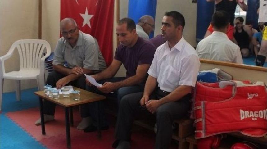 Antren&ouml;r Adayı Sporcular Sınavda Ter D&ouml;kt&uuml;